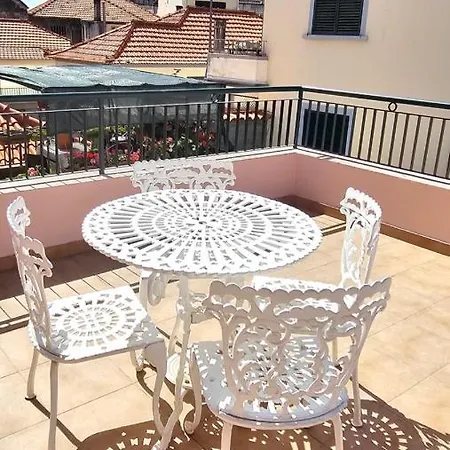 Garden And Seaview - Free Parking *