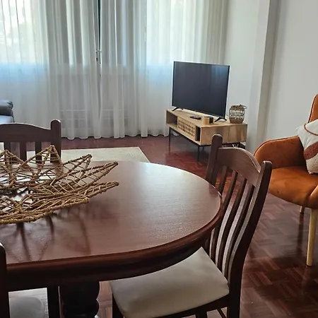 Апартаменты Garden And Seaview - Free Parking Фуншал