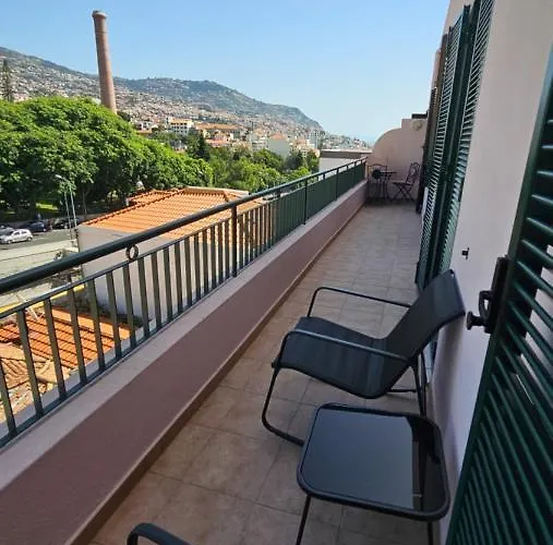 Garden And Seaview - Free Parking Daire *