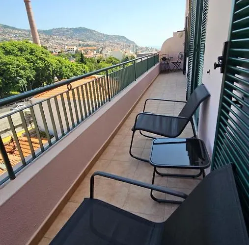 Garden And Seaview - Free Parking Apartamento