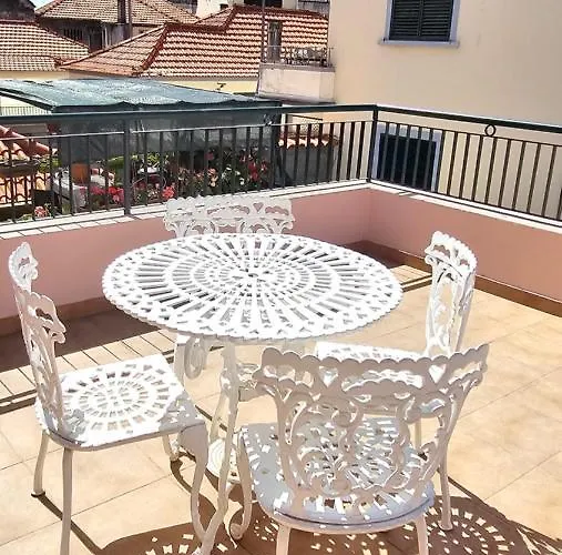 Garden And Seaview - Free Parking *